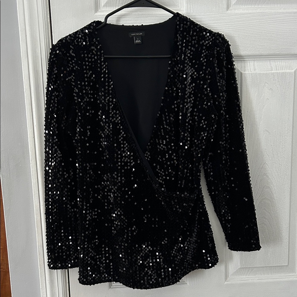 Ann Taylor size S Black Sequin Wrap Top